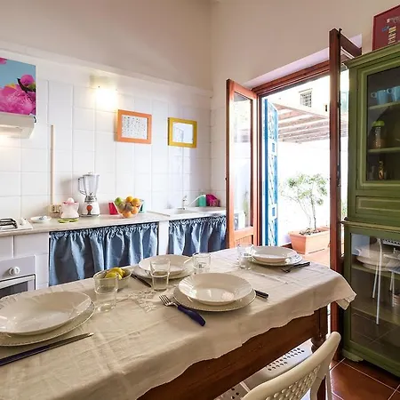 Apartman At Kalsa Quiet Flowered Terrace! Free Parking! Ideal For Remote Working! *