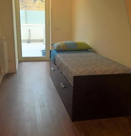 Sacra Famiglia Ausonia Appartement