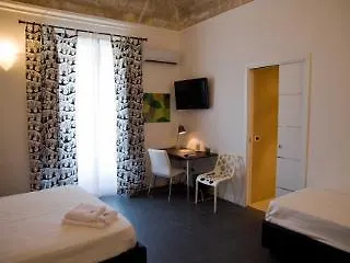 White فندق مبيت وإفطار
