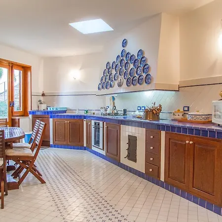 Al Colle Dei Principi Apartment *