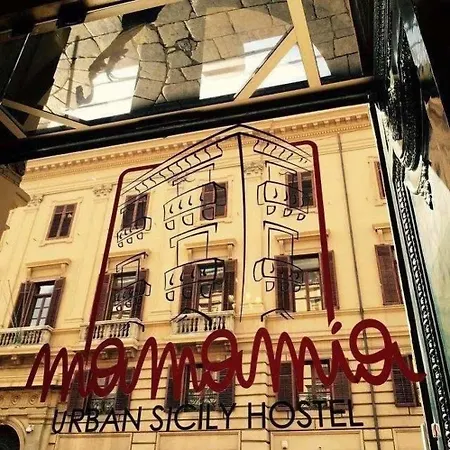 Mamamia Al Teatro Biondo 3*