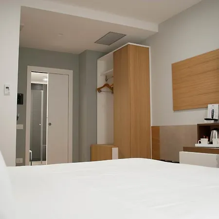Western Ai Cavalieri فندق