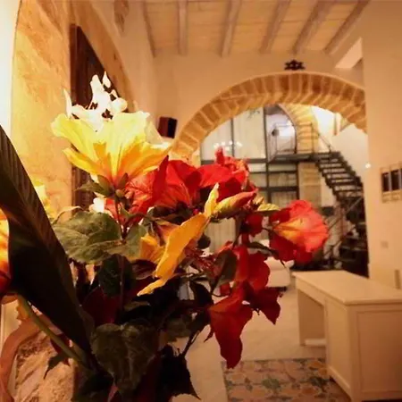 Porta Di Castro Boutique فندق 4*