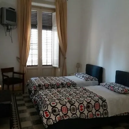 Palazzo Savona Gasthof 2*