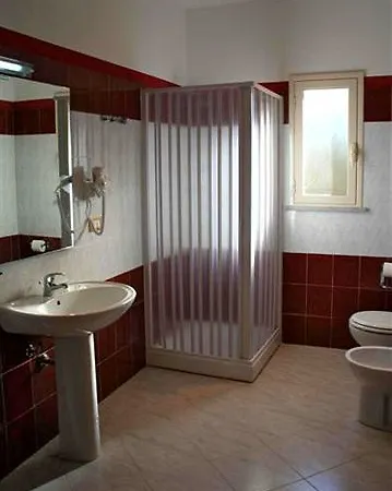D'orleans Hotel 3*