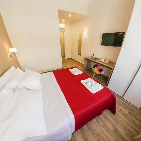 Quinto Stabile Rooms&suite Bed and Breakfast 3*