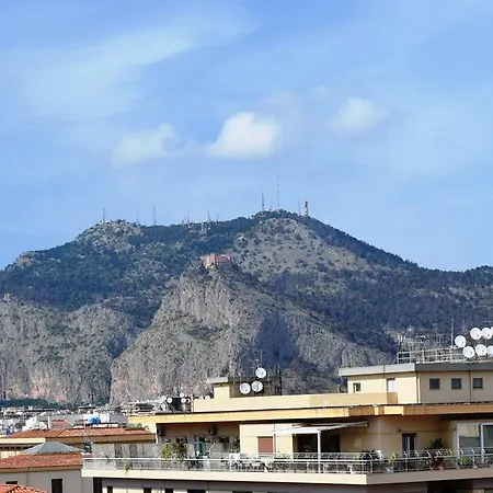 Bed & Breakfast Attico 33 Palermo