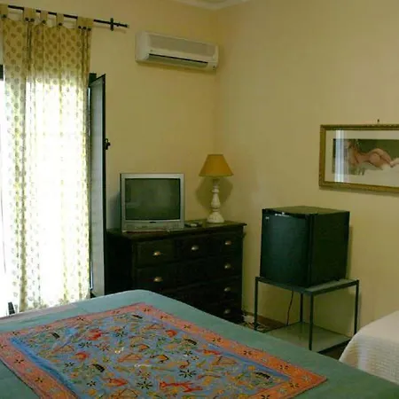 Art Lincoln Bed & Breakfast 3*