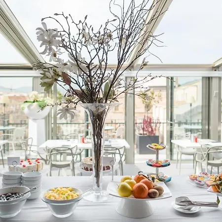 Porta Felice & Spa 4*