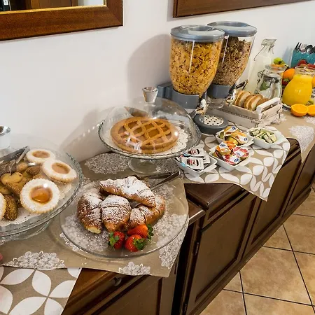 Addauru فندق مبيت وإفطار 5*