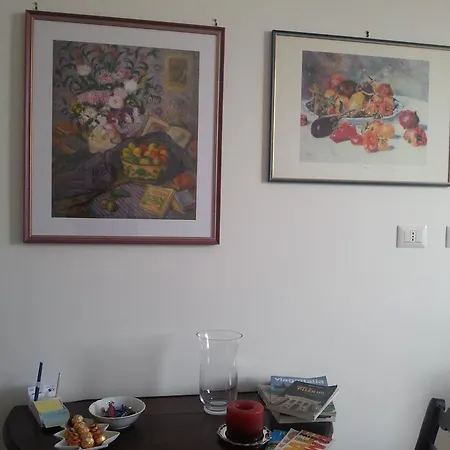 Ai Lattarini House Nocleg ze śniadaniem 2*