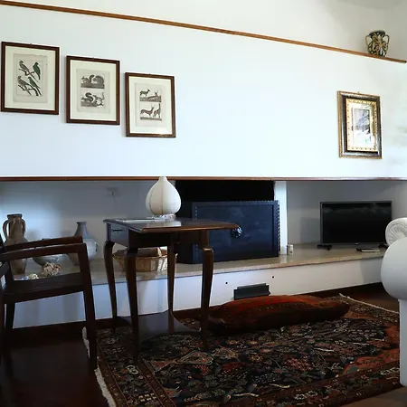 Al Colle Dei Principi Apartment