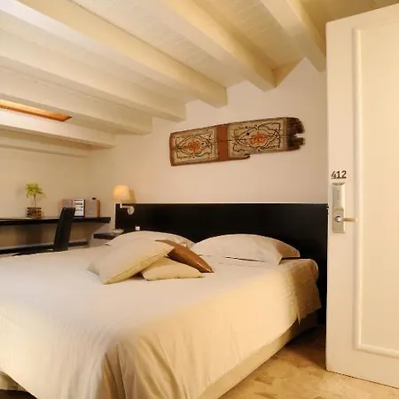 Hotell Ucciardhome