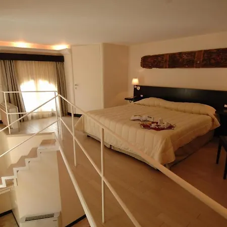 Hotell Ucciardhome