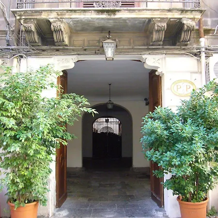 Palazzo Pantaleo Gasthuis 3*