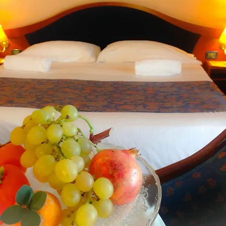 Massimo Plaza Hotel 4*