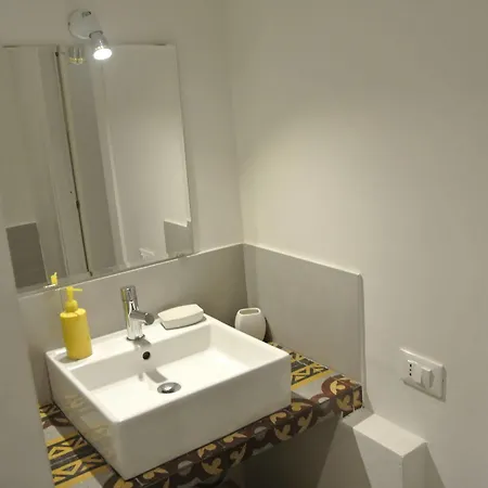 Palermo Rooms Bed & Breakfast 2*