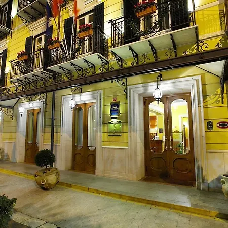 Western Ai Cavalieri فندق