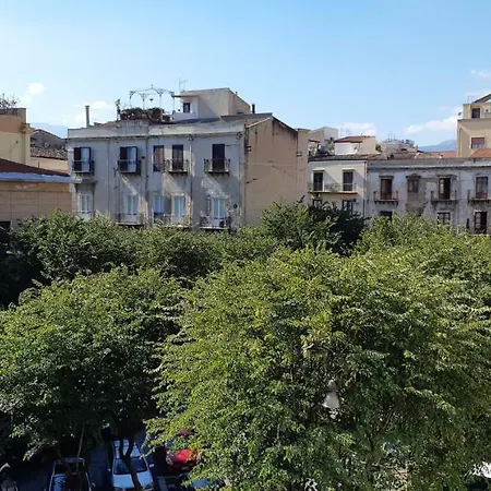 Cavour Il Conte Camillo 3* Παλέρμο