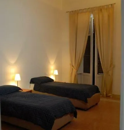 Palazzo Savona Gasthof 2*