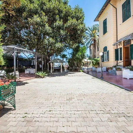 Couette-café Liberty Sul Mare 2*
