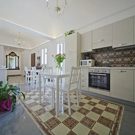 Apartment Palazzo Torre Palermo