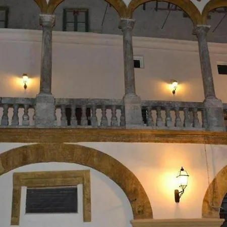 Nocleg ze śniadaniem Palazzo Corvino Palermo