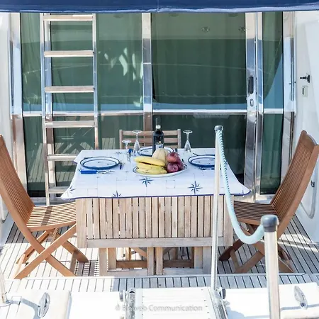 Minicrociereinbarca Bateau-hôtel