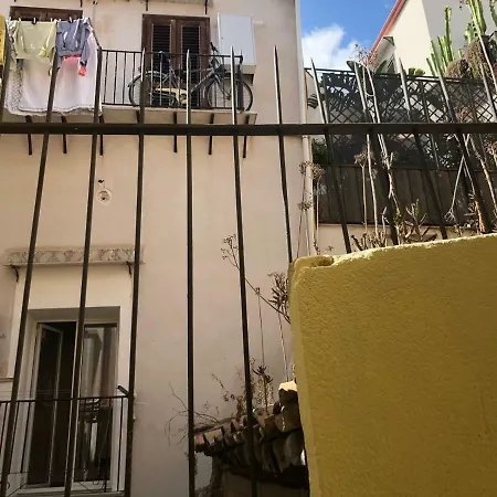 Virginia House Palermo