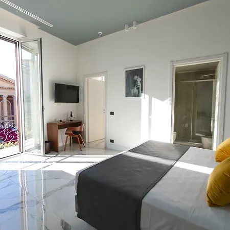 アパートホテル Palazzo Sovrana Serviced Luxury