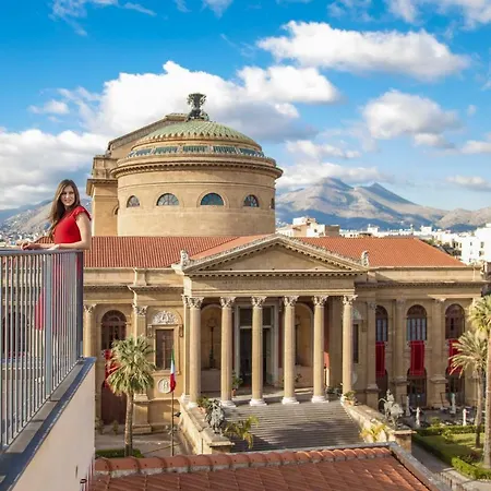 Palazzo Sovrana Serviced Luxury アパートホテル 4*