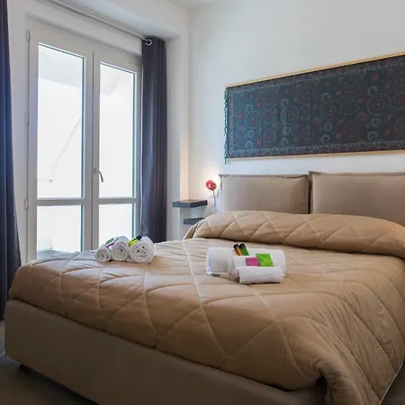 Overseas - Penthouse - Attico - Palazzo San Matteo -