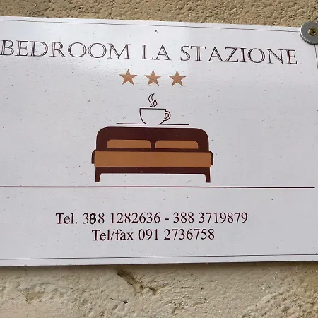 Bedroom La Stazione Bed & Breakfast *