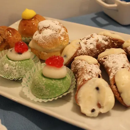 Teatro Alojamento de Acomodação e Pequeno-almoço 3*