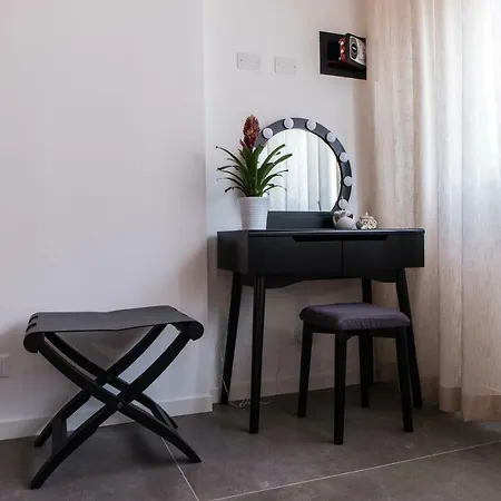Maison Heloise Casa de Férias Palermo