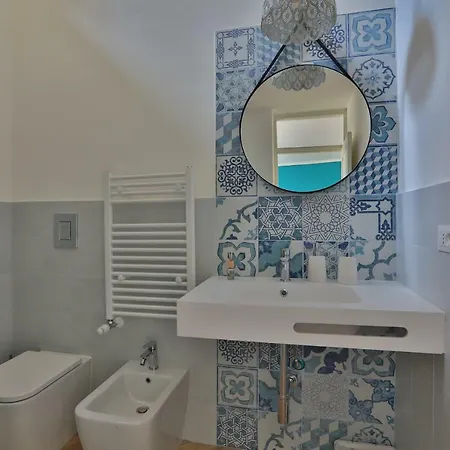 Storie Di דירה *