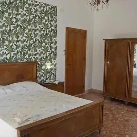 Pensión Olivarooms 3*