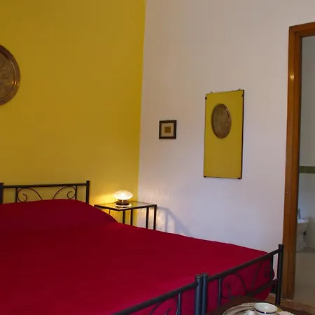 Olivarooms Pensión 3*