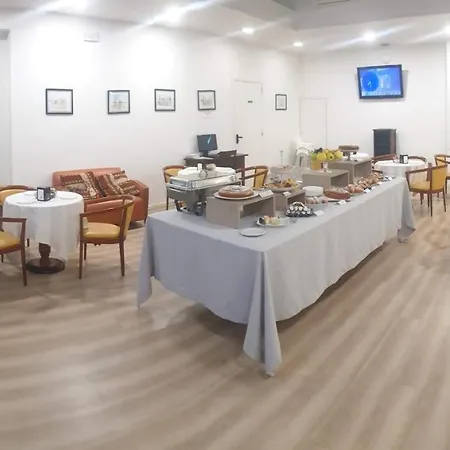 Elite Centro 3*