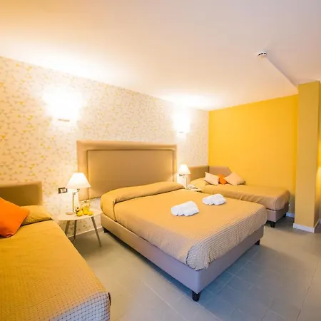 Athenaeum Hotel 3*