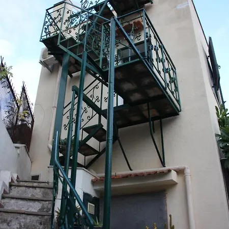 Guest house Stanza In Liberty A Mondello Palermo