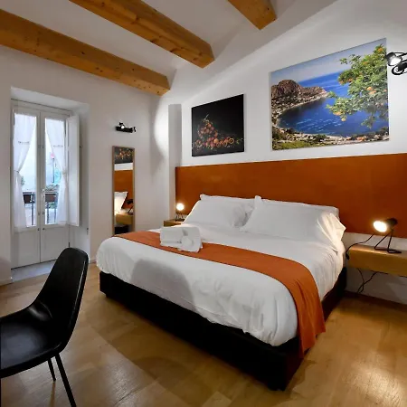 Bed & Breakfast Ballarooms Centro 2*