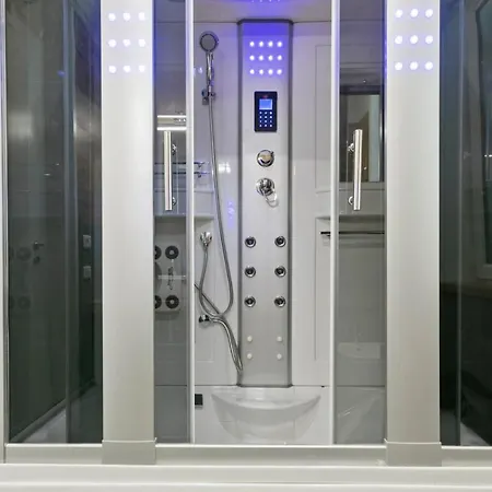 Nothotel Luxury 2*