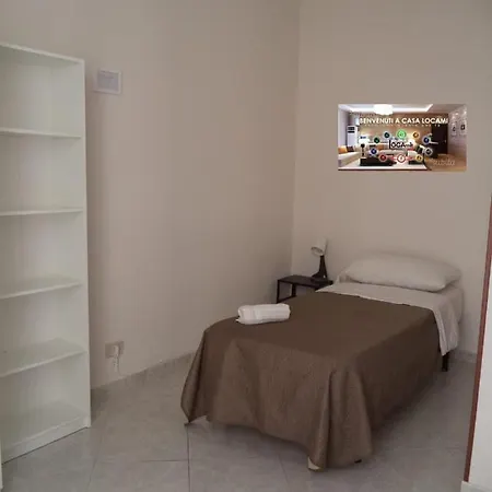 Locami Holiday &Rooms Street Mendola 78