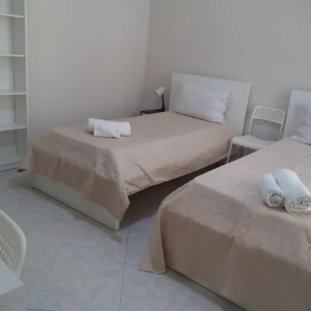 Locami Holiday &Rooms Street Mendola 78 Bed & Breakfast