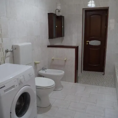 Locami Holiday &Rooms Street Mendola 78 *