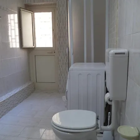 Locami Holiday &Rooms Street Mendola 78 Bed & Breakfast
