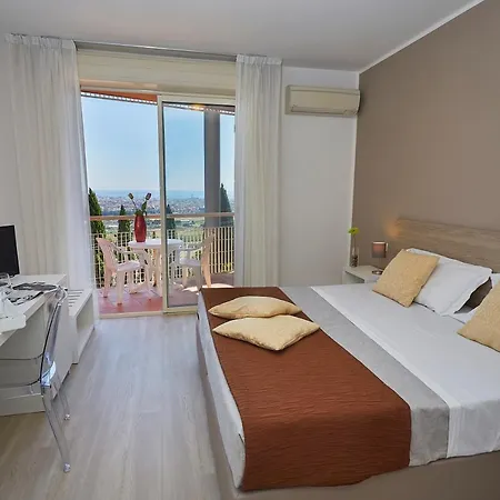 Bel 3 Hotel