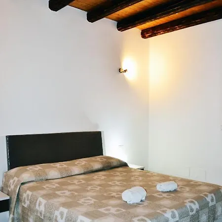 Dimora Castelli Guest house 2*