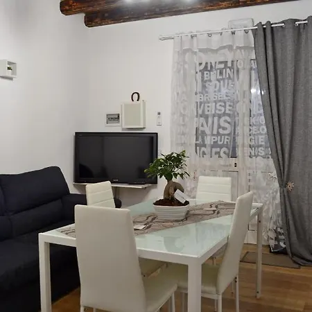 Dimora Castelli Guest house 2*
